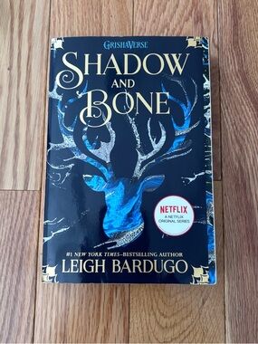 Shadow and Bone by Leigh Bardugo - Paperback - GrishaVerse